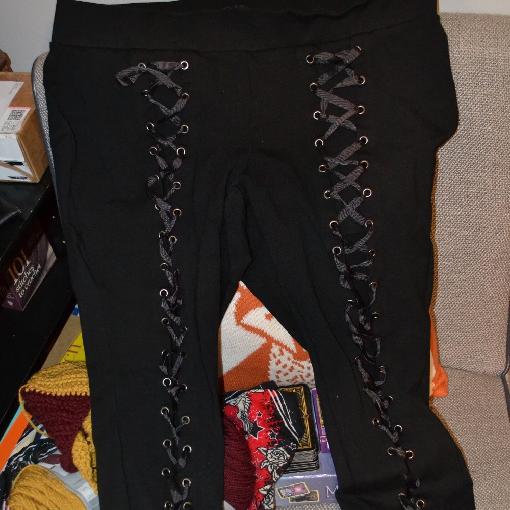 Torrid Lace Up Front Ponte Pants sz2